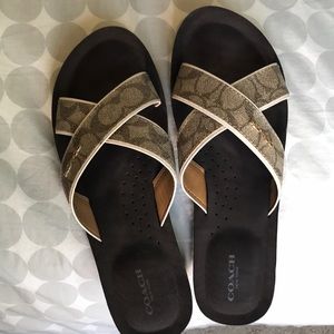 Brown 🐎 Coach slides!